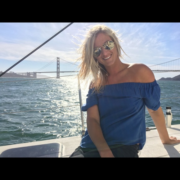 Meet your Posher, Lauren - Picture 3 of 6